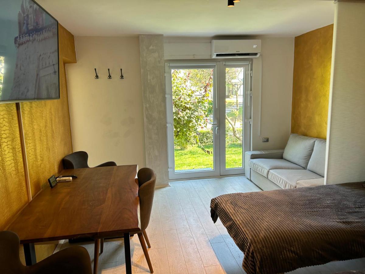Apartment Gal Novo Mesto Exterior foto