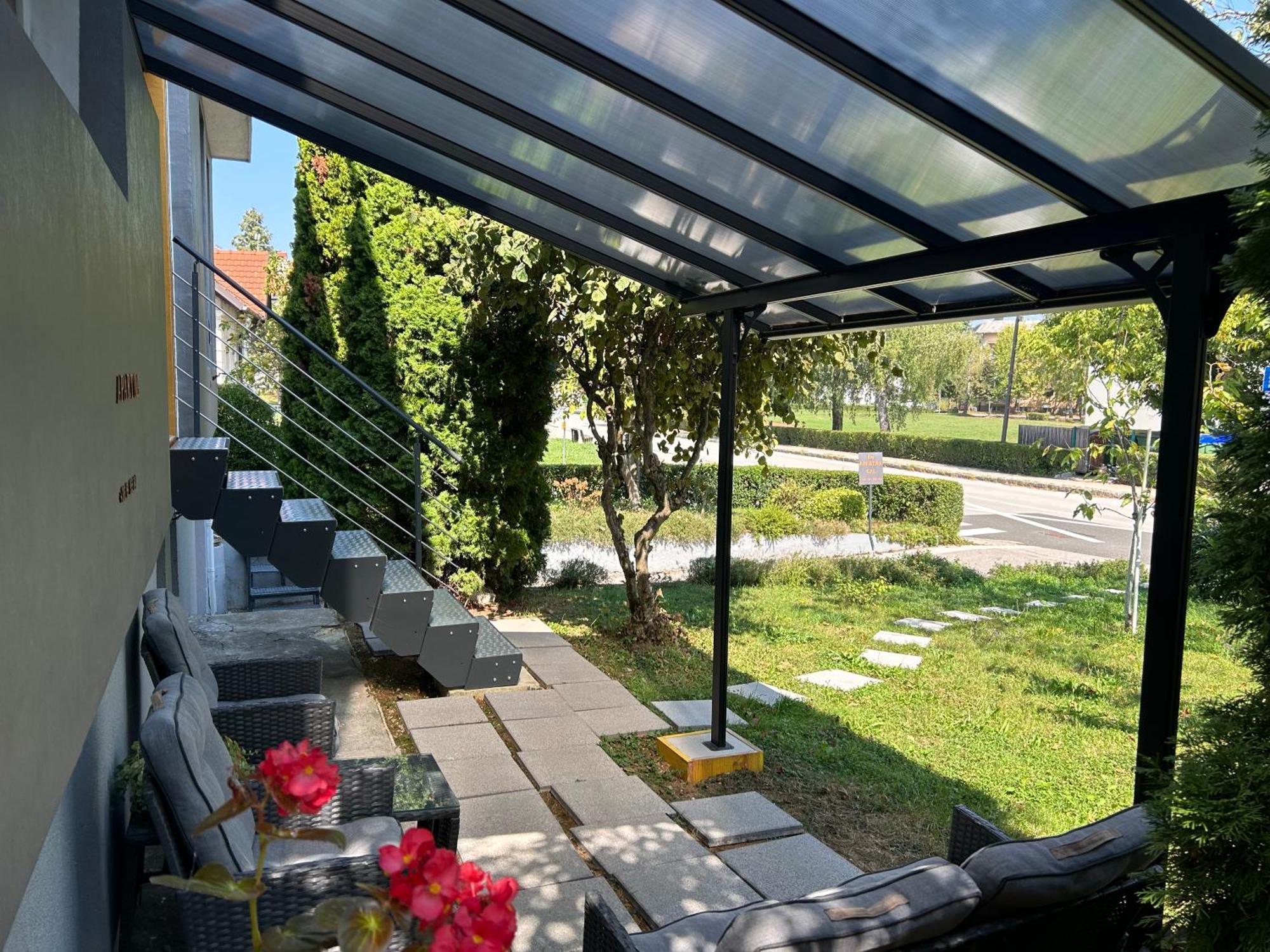 Apartment Gal Novo Mesto Exterior foto